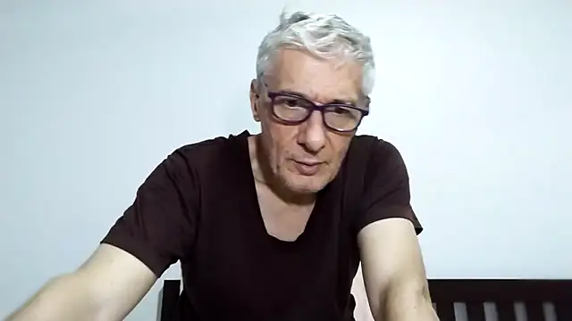 BIGUNCUTHARDCOCK webcam