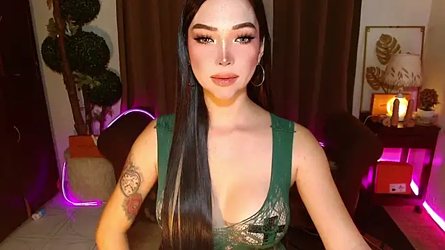 MouthWatering_Ayesha webcam