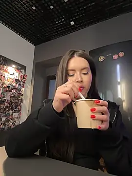 TrishaWinslet webcam