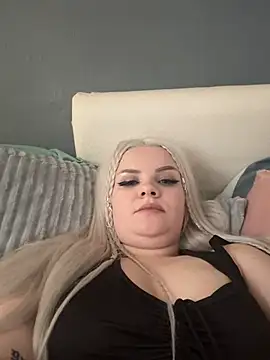 HannahCream webcam