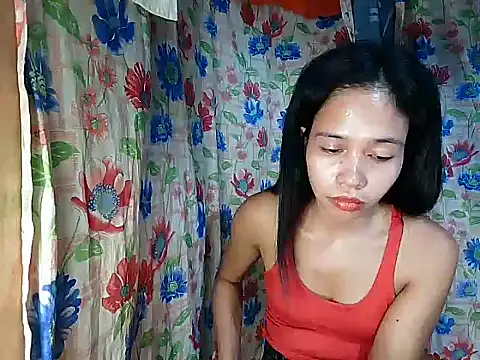 PinaySkinnyGirl webcam