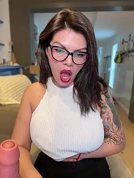 CarlaConnorTV webcam