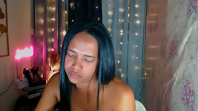 Lorainnelustts webcam