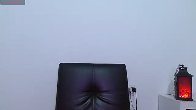 SkinnyDevil12 webcam