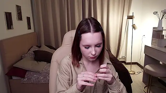 Haya_Harareet webcam