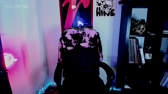 mistressannskywalker (F young) - topless 20 min