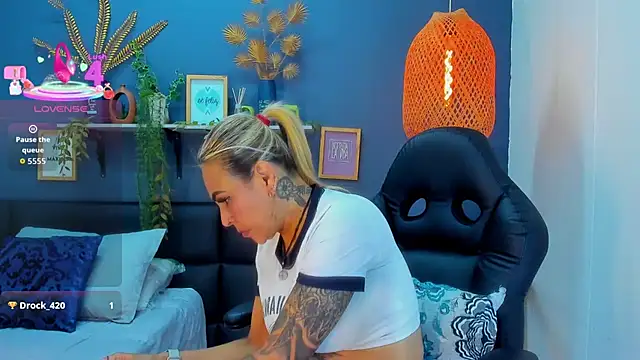 yessila_parker webcam