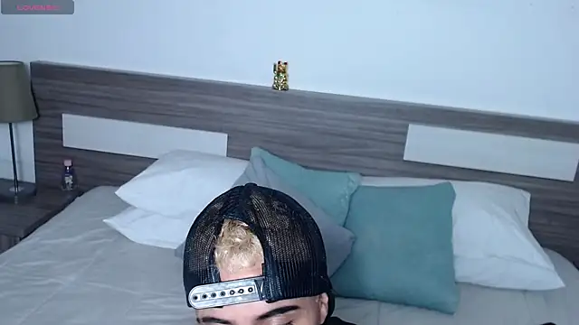 Liiamthompson webcam