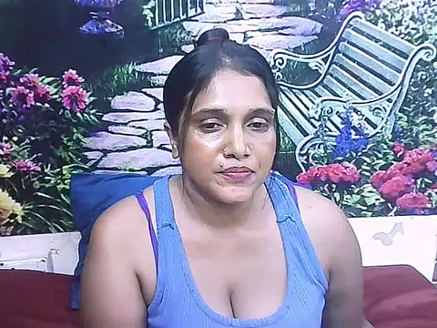 IndianSexyLady20 webcam