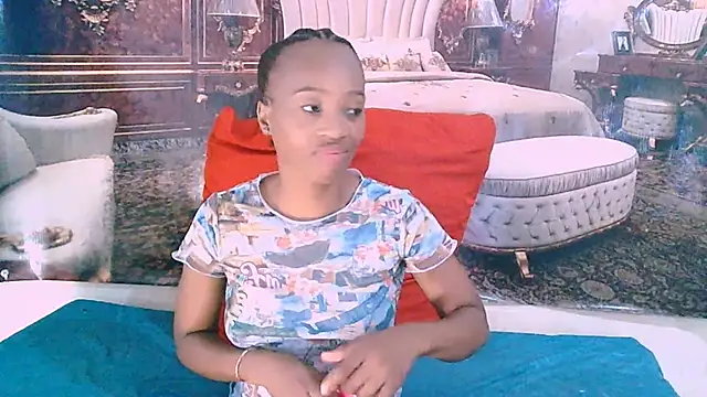 EbonyCreamy69 webcam