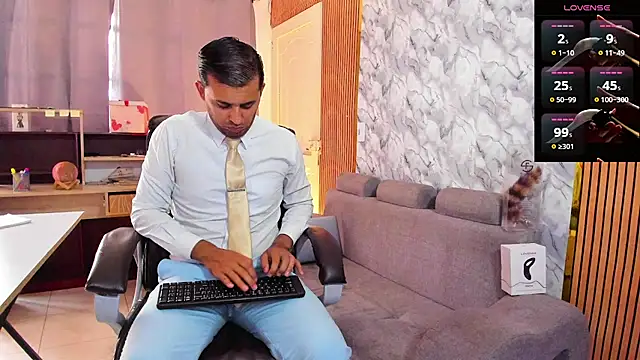 Hideintheoffice webcam