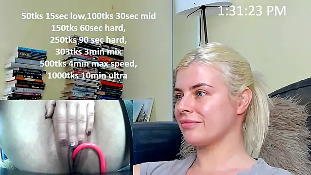 queenofthenighttt webcam