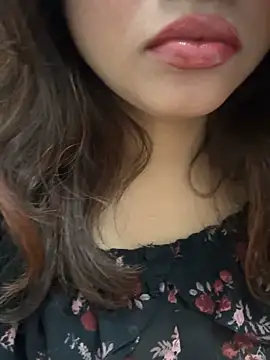 riya_sharma11 webcam