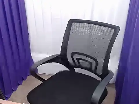 Lovely_apple19 webcam