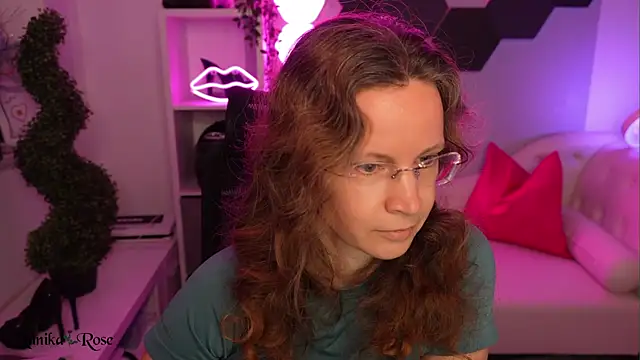AnnikaRose webcam