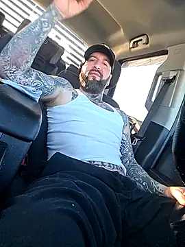 Beardedtattood webcam