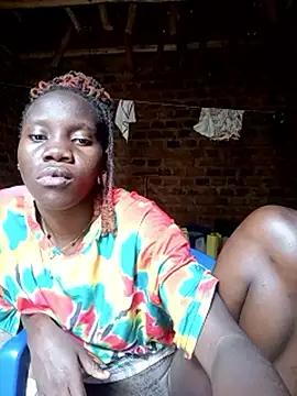 Black_juicy24 webcam