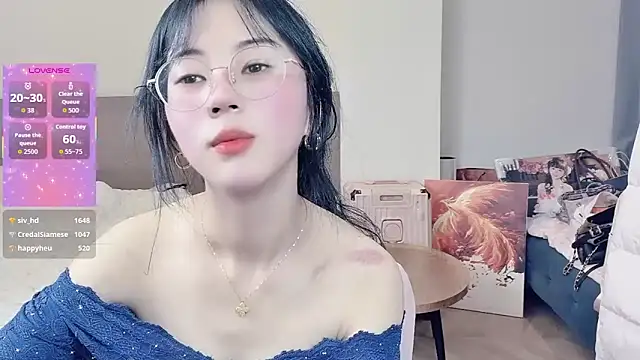 美女-ruoruo-在线直播