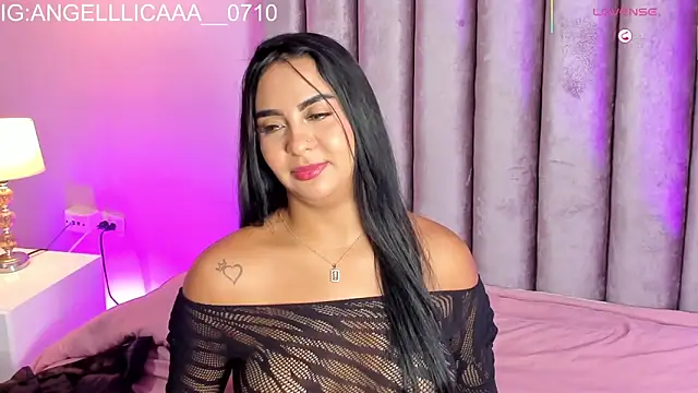 Little_Angelica18 webcam