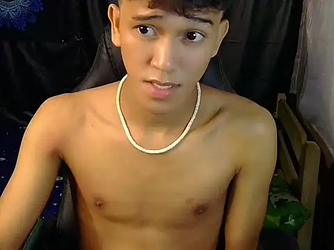 hugekenbigcock webcam