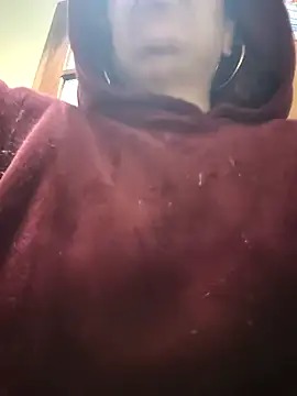 Scarlet_curly8a webcam