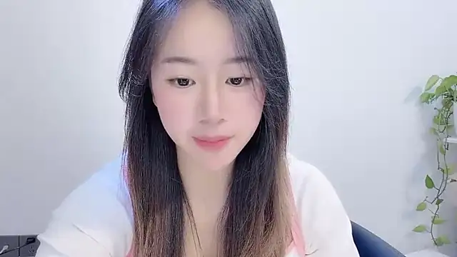 chloe-01 - Chloe-01's free webcam - UK Sex Cams