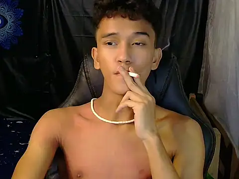 hugekenbigcock webcam