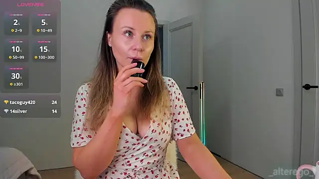 _cometoseeme_ webcam