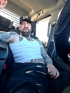 Beardedtattood webcam