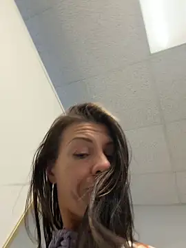 tastemecaroline webcam