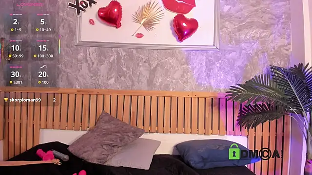 Marilyndackaria_ webcam