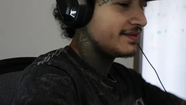 trieone - Trieone's free webcam - UK Sex Cams