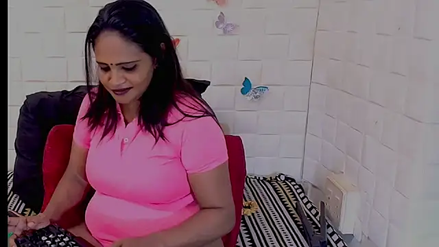 Luciousindian69 webcam