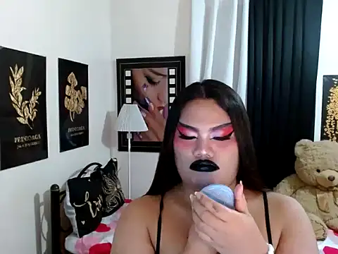 TSbrianaHugeCock webcam