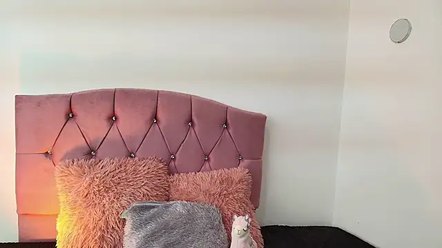 voyeur cam Kalyra 17