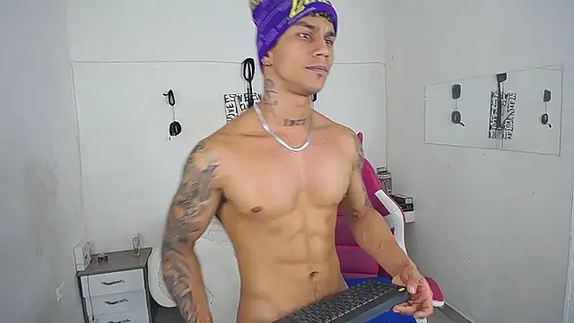 Leonard_Price webcam