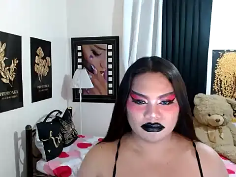 TSbrianaHugeCock webcam