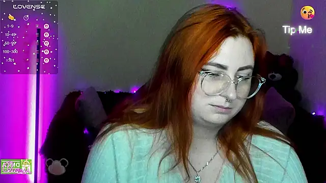 Alicia_love00 webcam