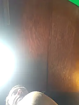 UncutHammer69 webcam