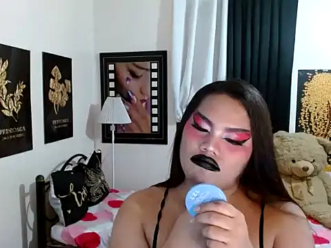 TSbrianaHugeCock webcam