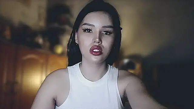 itsAsianFucker webcam