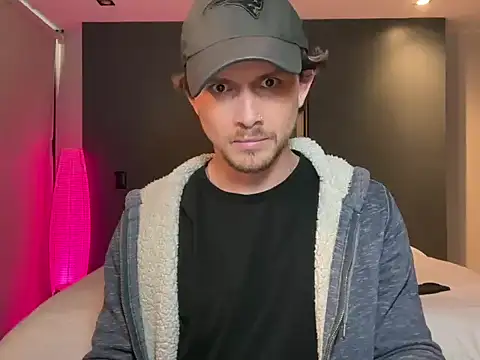 mcklister_kinky_feets webcam