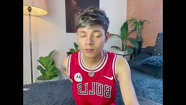 Andy_Belier23 private show on Streamsexy