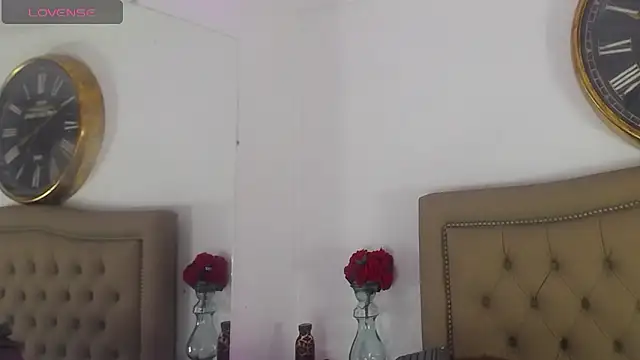 Adara_Ferrara webcam