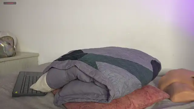 pocahotass_11 webcam