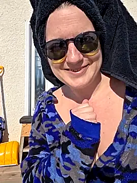 small_town_slut webcam