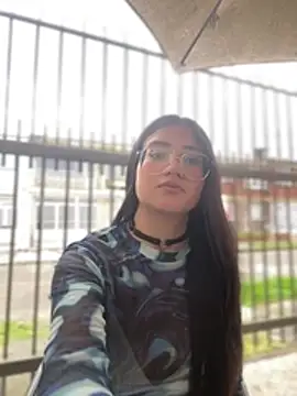 StrawberryPink_ webcam