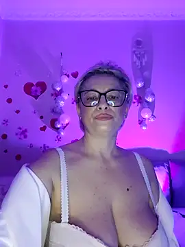 BellaBellaHot webcam