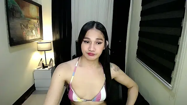 tsjaninexx - TSJaninexx's free webcam - UK Sex Cams