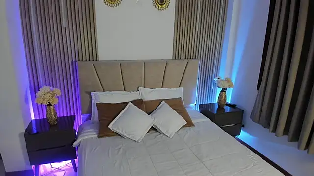 Victoria_Beaumont webcam